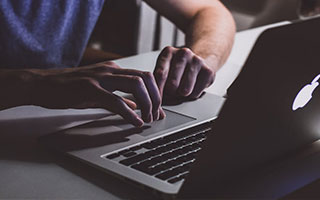 粉丝为“爱豆”爱斗！侵害明星名誉权案，被告多为大学生