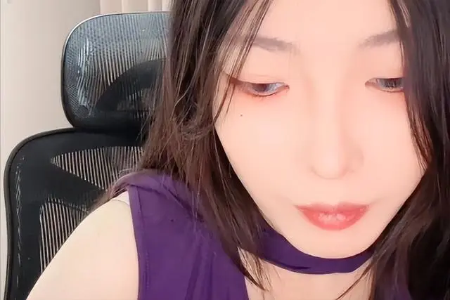 快手兔兔清纯女神形象崩塌_抖音网红小白兔黑料正能量2088,_兔兔直播日常与丑闻曝光