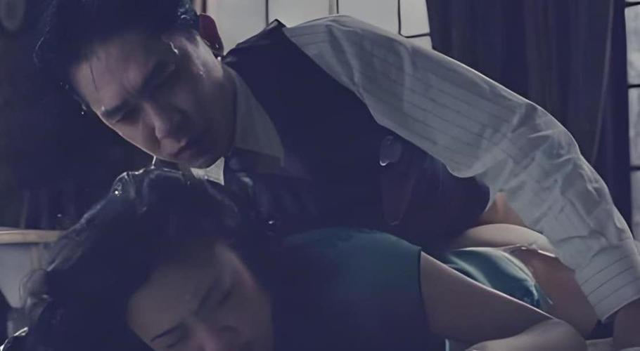 明星同款运动服女_吸毒明星女_情欲女明星