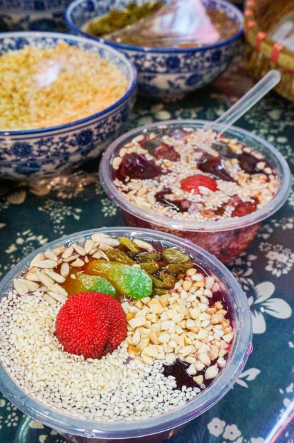 重庆特色夜市摊位推荐_重庆鬼饮食夜市_重庆黑暗料理网红餐厅叫什么啊,