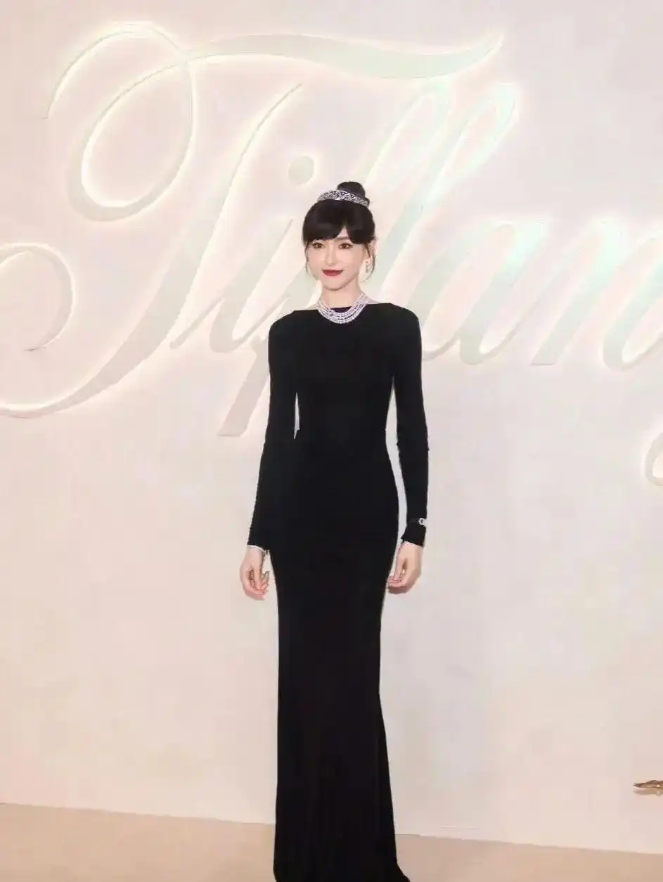 娱乐圈生活_明星背后故事揭秘_娱乐圈明星真实生活