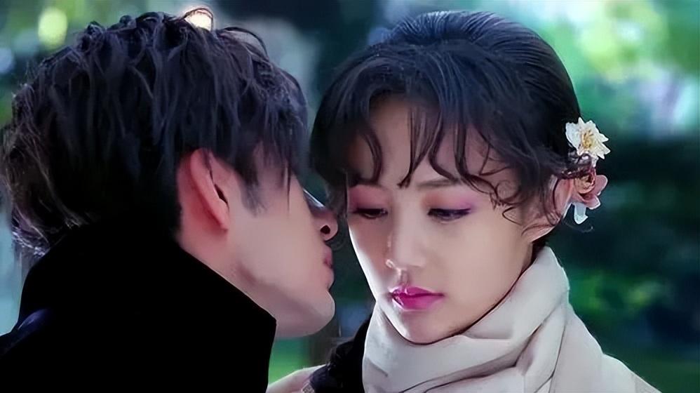 女明星 小鲜肉_强捧不红 资源咖 演员演技